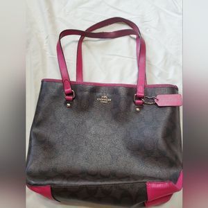 Coach Large Signature Leather Tote Handbag